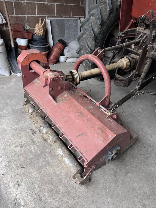 Vand tocator de resturi vegetale