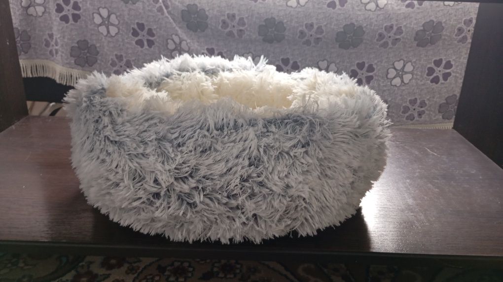 Лежанки для кошек и собак