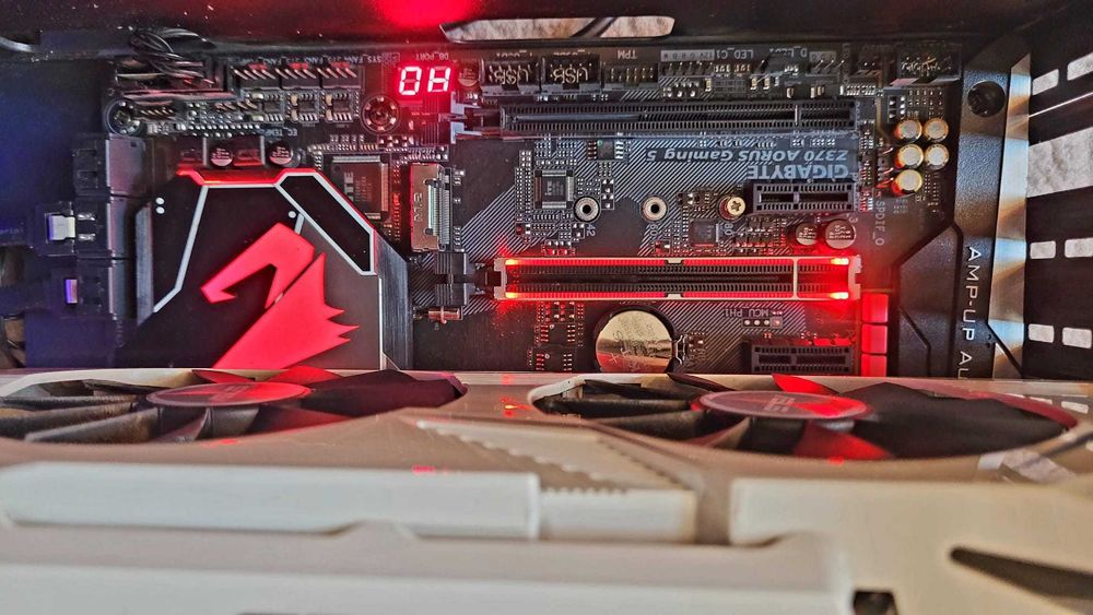 Placa de baza GIGABYTE Z370 AORUS Gaming 5 LGA 1151 deosebita