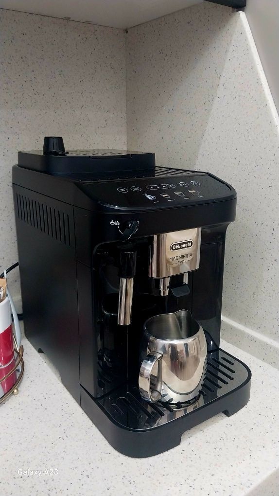 Кофемашина Delonghi