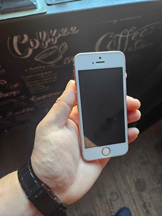 iPhone 5 SE Rose Gold