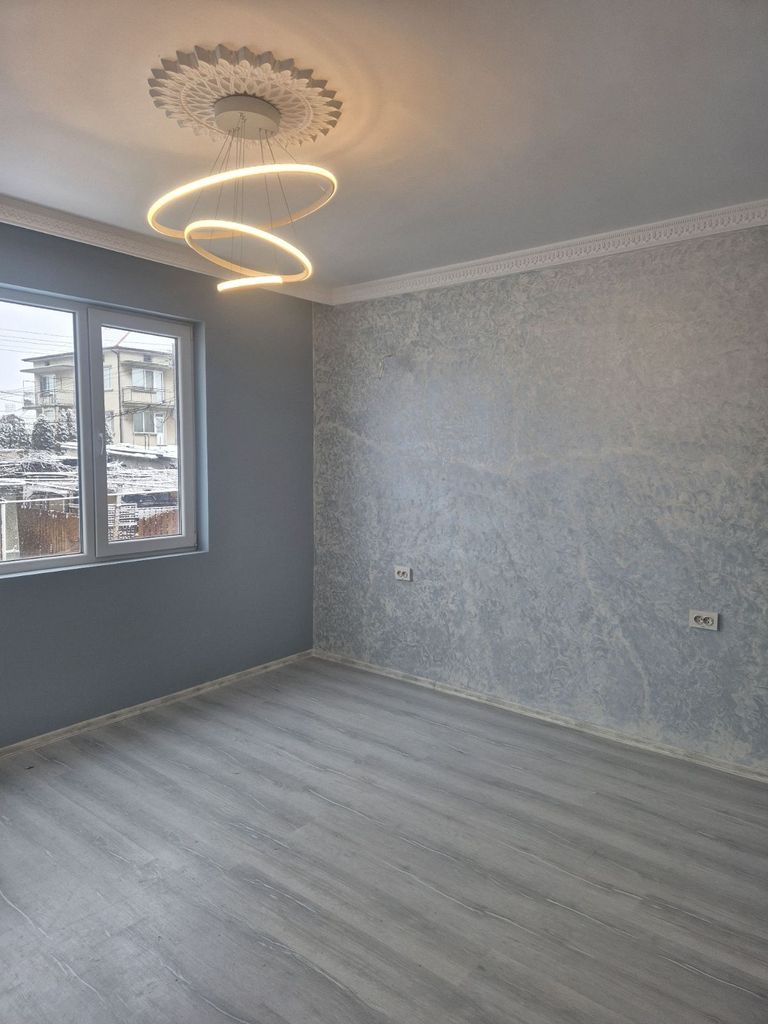 Продава се Етаж от къща в Каварна - 170 кв.м за 720 €/кв.м - Снимка #2