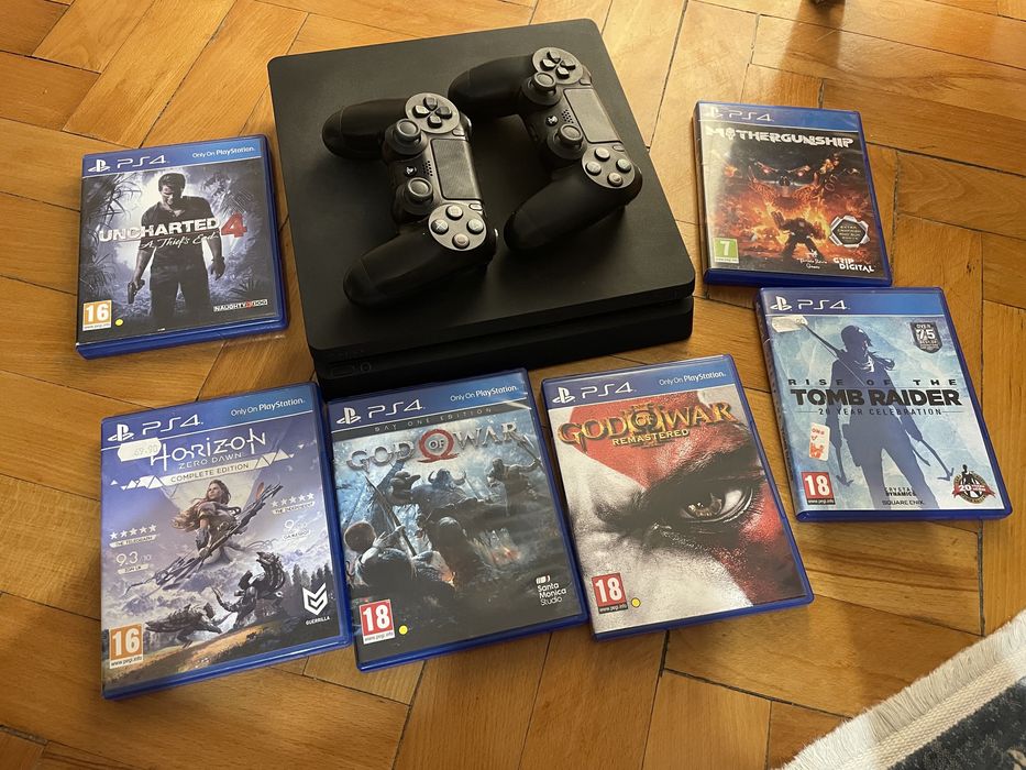 PS4 / Playstation 4 Slim