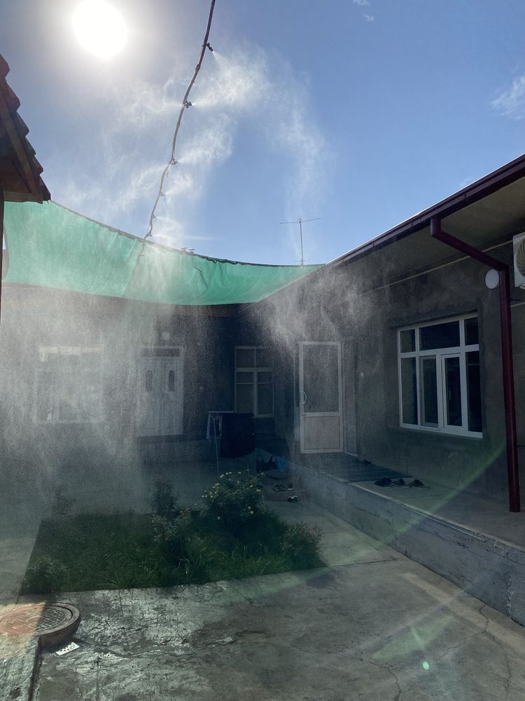 Uch tepa tumani zulfizar kochasidagi hovli sotiladi