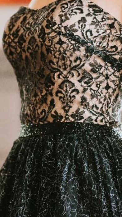 Бална (абитуриентска) рокля