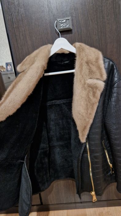 Продам новую зимнюю коженную косуху