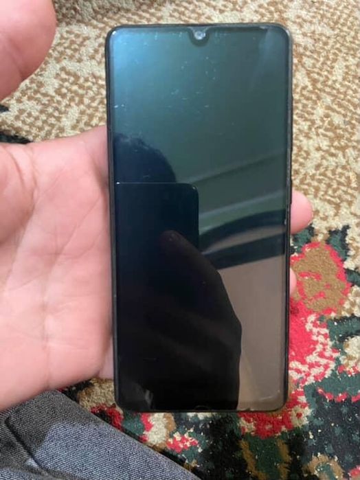 Samsung A41 srochna sotiladi 64gb ideal holatda
