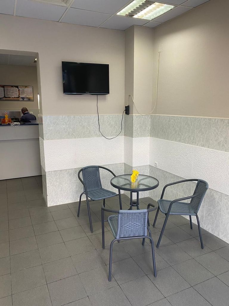 Дава се под наем Заведение в София, 7-ми 11-ти километър - 54 кв.м за 612 € - Снимка #1