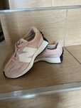 Adidasi New Balance marinea 28