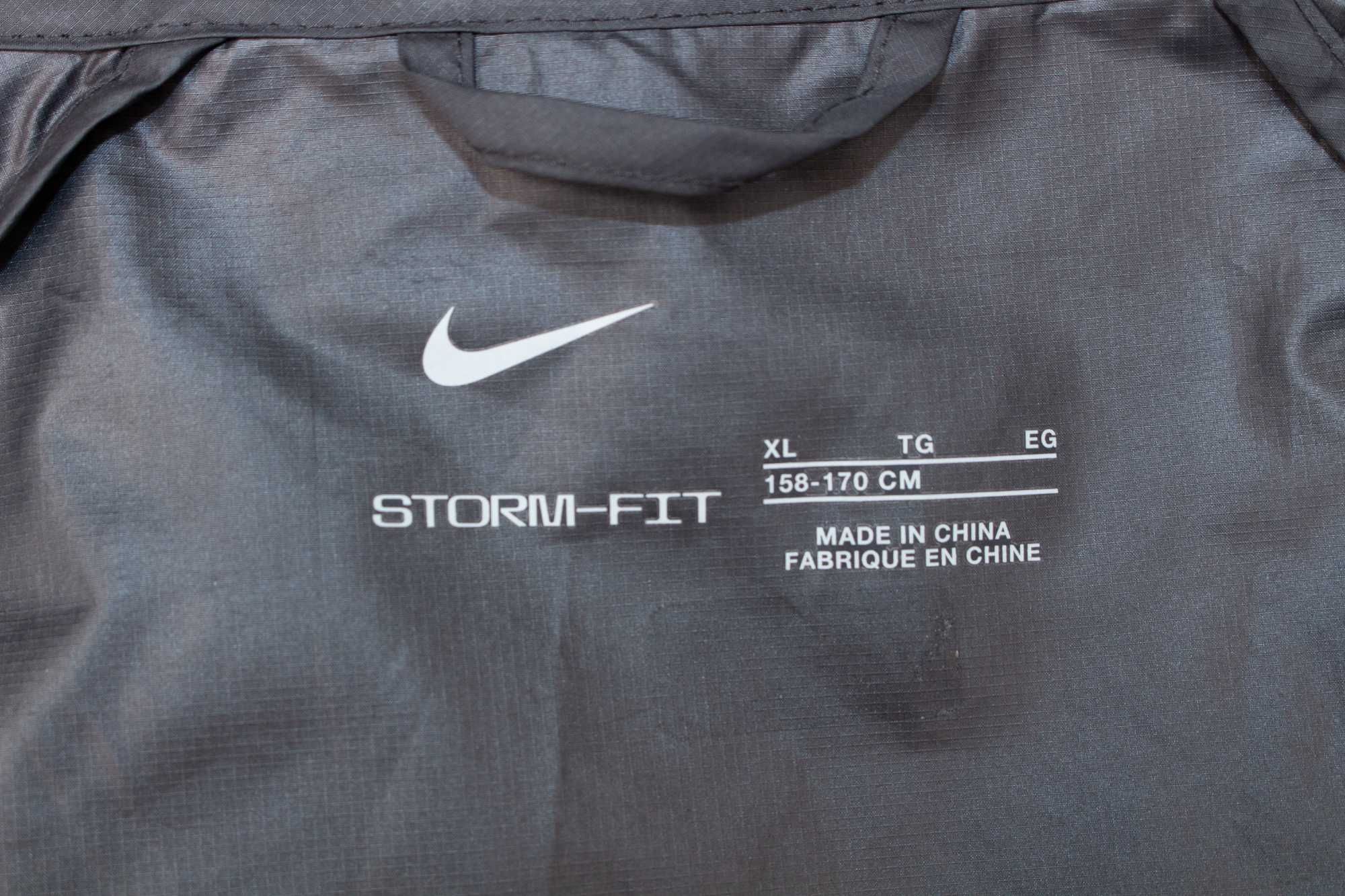 Nike Academy Pro Storm Яке с качулка черно ветровка за момче 14-15 год