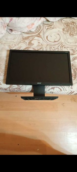 Продам монитор срочно ...