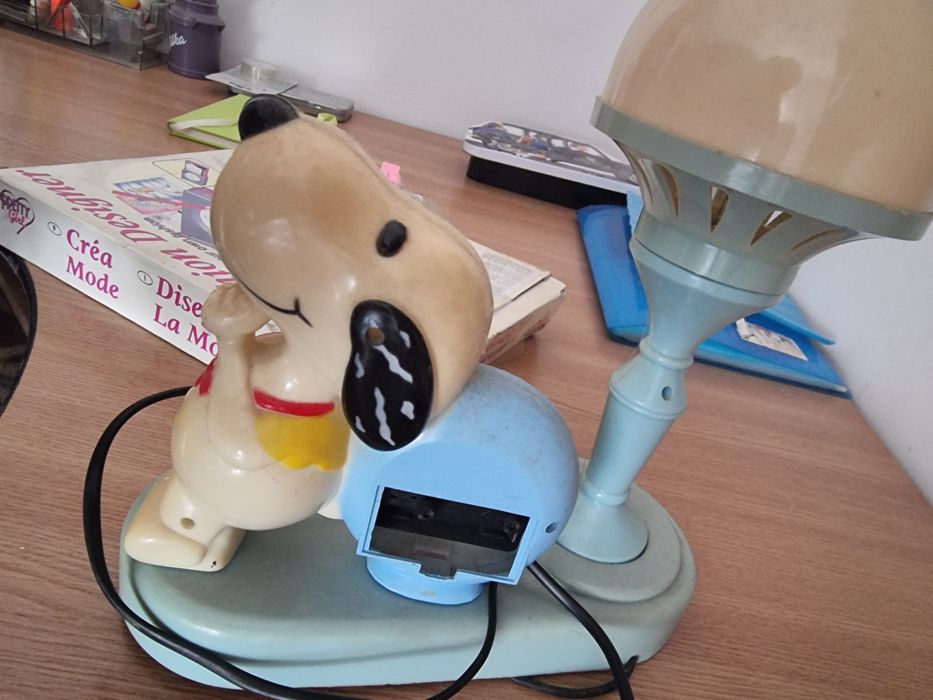 Veioza vintage veche copii la priza cu ceas pe baterii