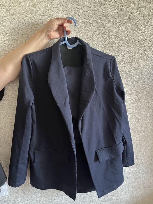 Продам трикотажный костюм