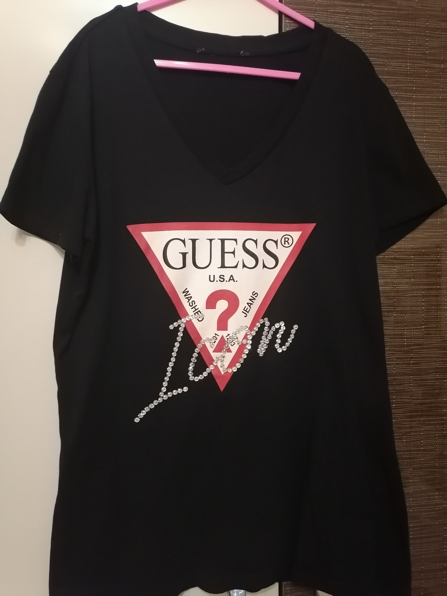 Guess, Zara, Desires29