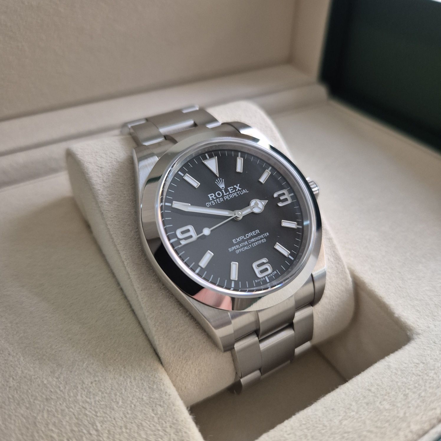 Rolex explorer в идеальном состоянии