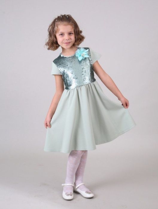 Детское платье цвет фисташка ментол