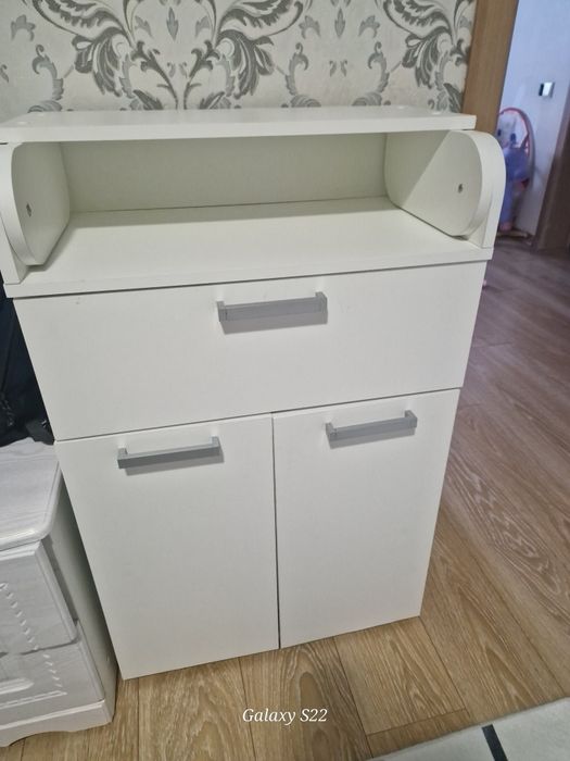 Продам пеленальный шкаф