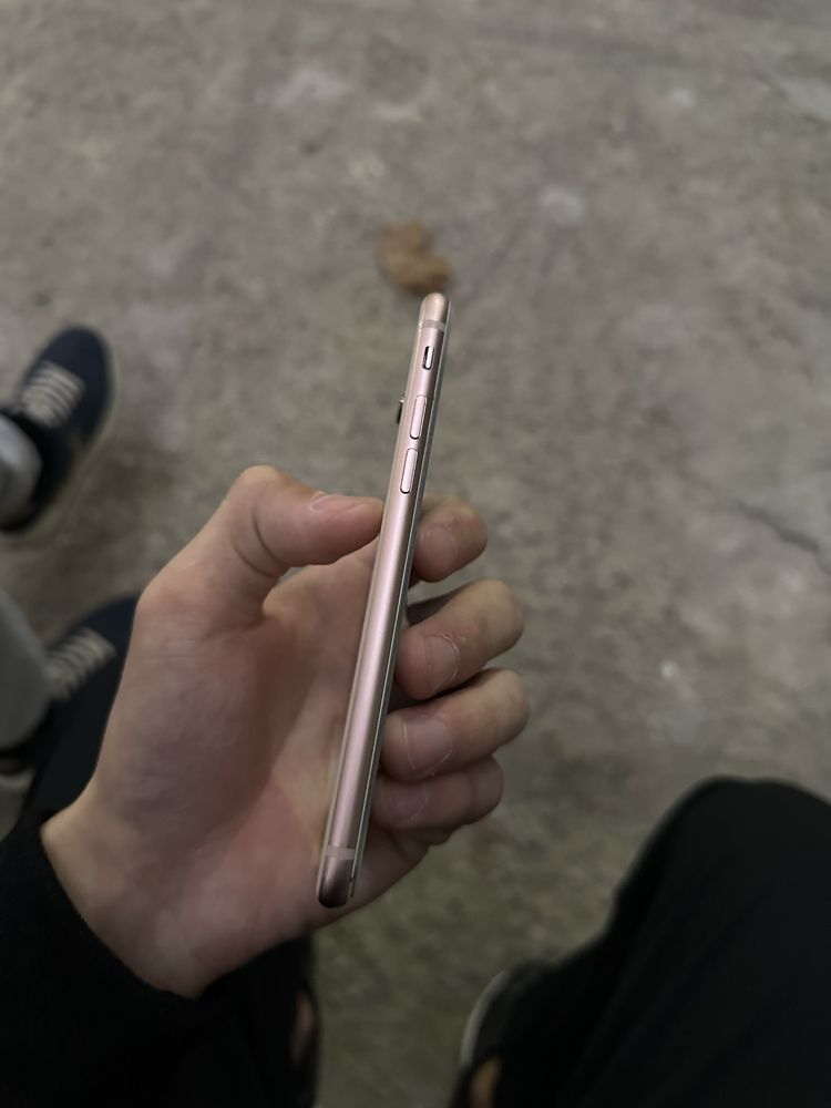 iPhone 8.