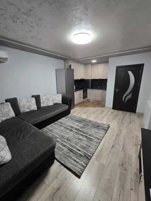 Продава се Тристаен апартамент в Пловдив, Тракия - 95 кв.м за 1464 €/кв.м - Снимка #3