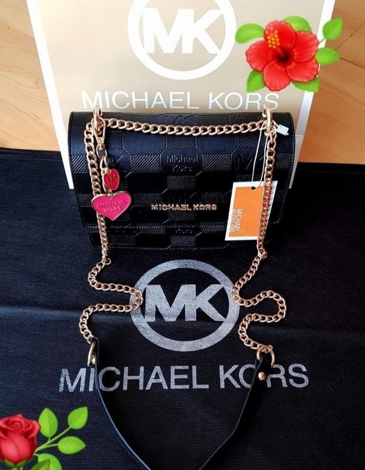 Geanta Michael Kors mini,logo imprimat, accesorii metalice, saculet