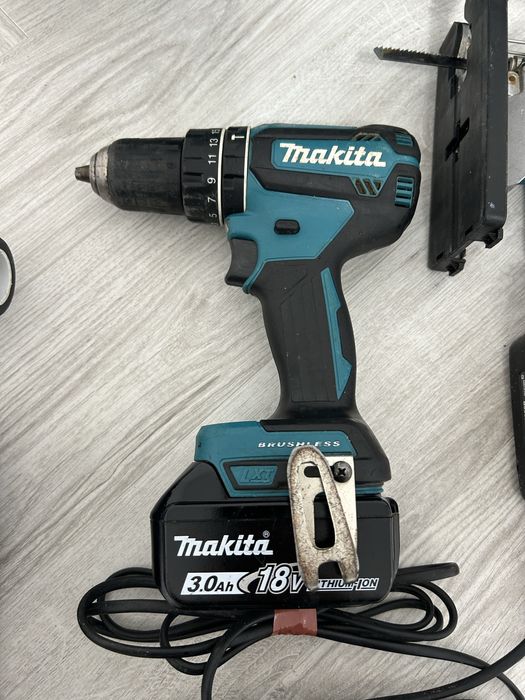 Makita 18V Rotopercutor,pendular, filetanta si incarcator