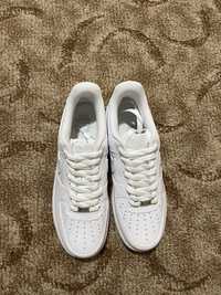 Nike Air Force 1 Triple White 42-43