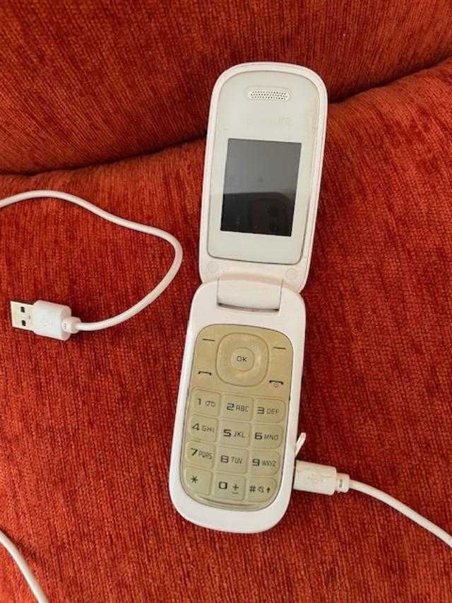 Продавам GSM Samsung