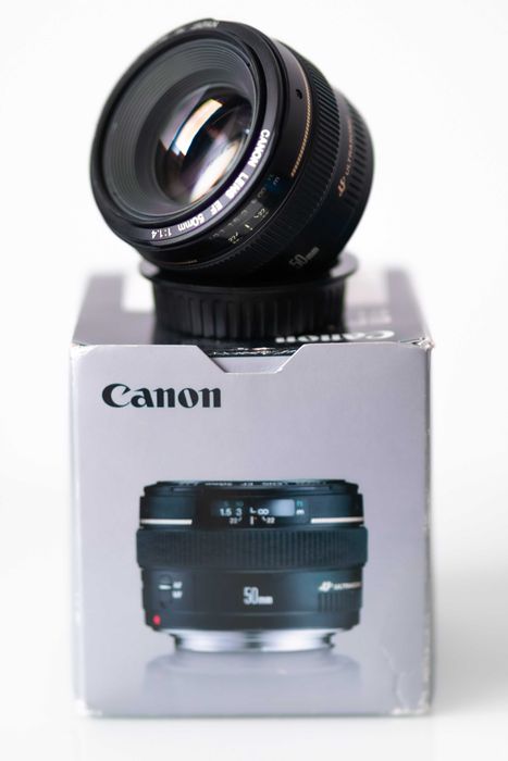 Canon 50mm f 1.4 FullBOX la cutie, impecabil, sharp, vand sau schimb