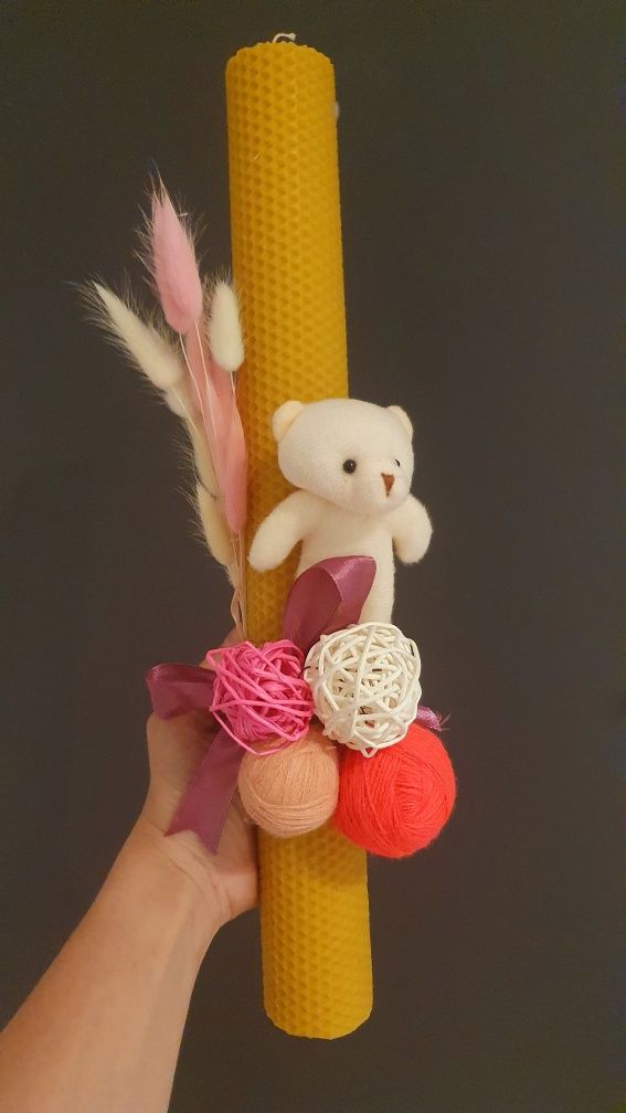 Lumânare din ceară naturală de albine, tip fagure, decor botez