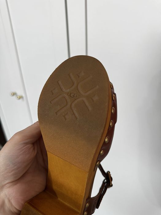 Sandale din piele naturala si lemn