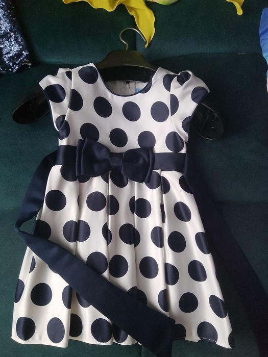 Платье в горошек