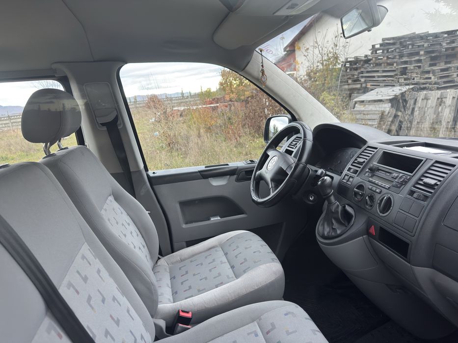 Volkswagen T5 caravelle