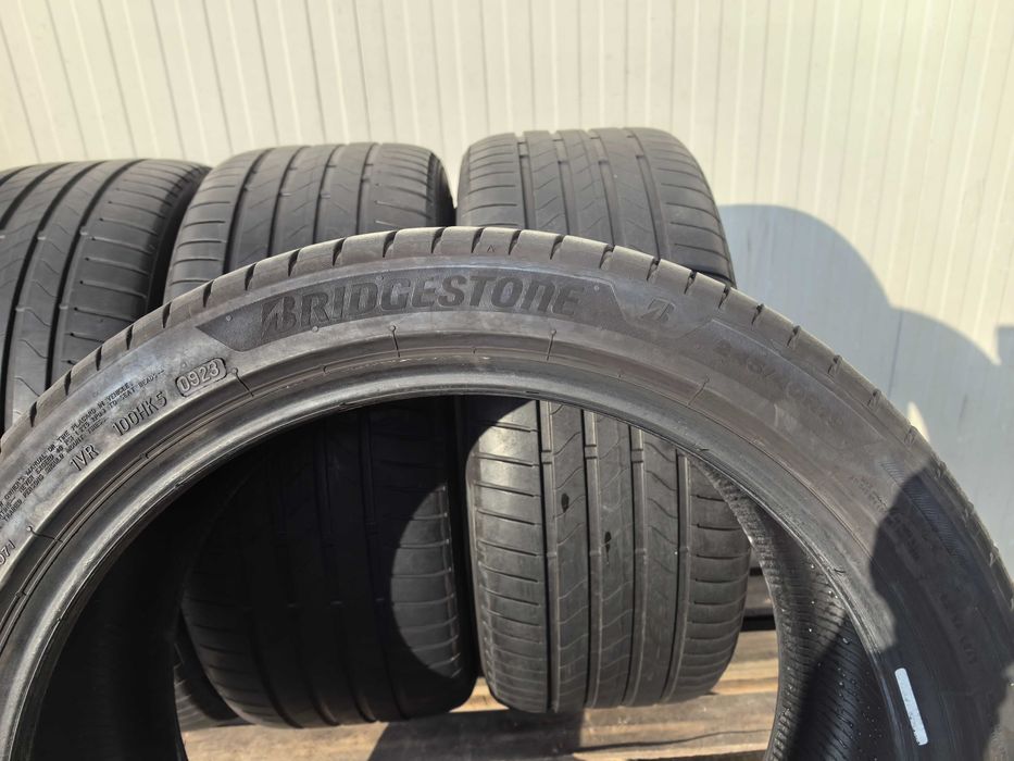 245/40/19 Бриджстоун ДОТ 2023 г