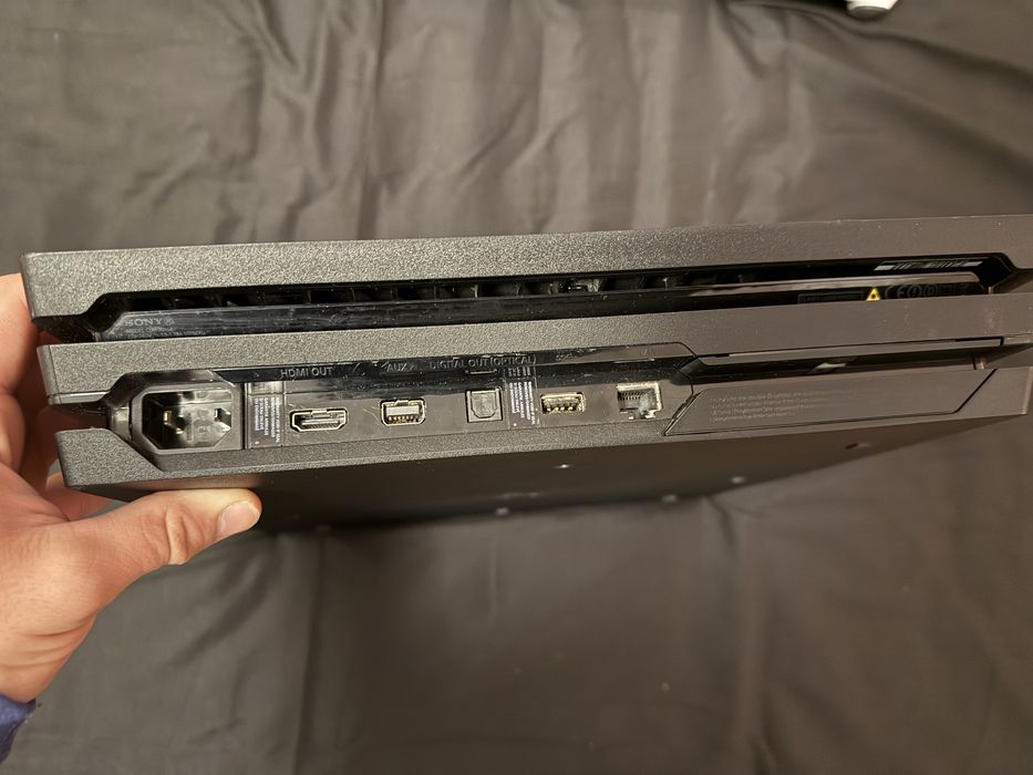Ps4 pro cu toate accesorile