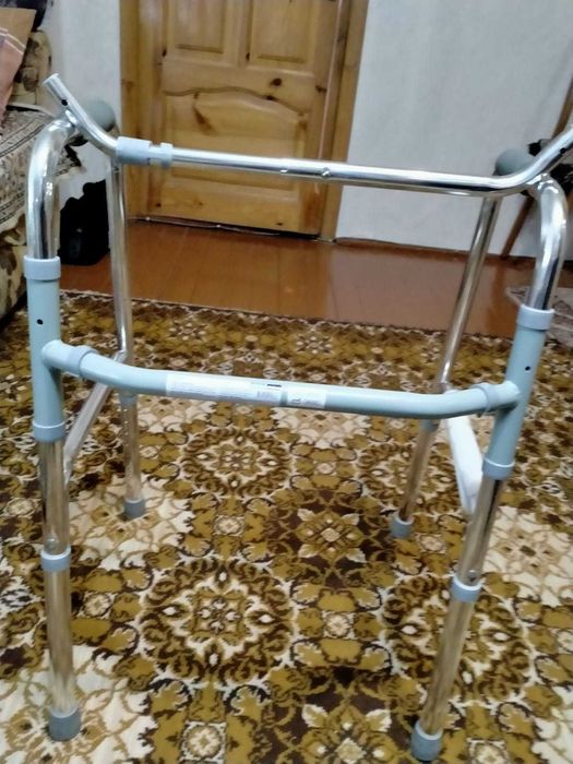 Ходунки Beewen послеоперационные