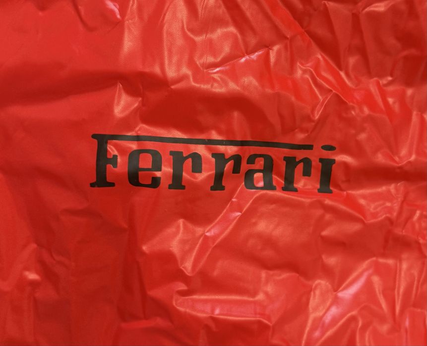 Geaca impermeabila Ferrari vintage rosie,M.