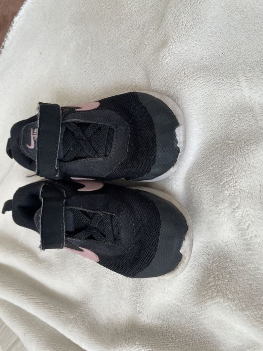 Nike marimea 26 buni pentru joaca