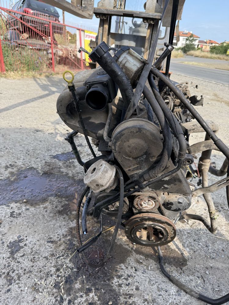 Двигател vw transporter T4 2.4 d на части