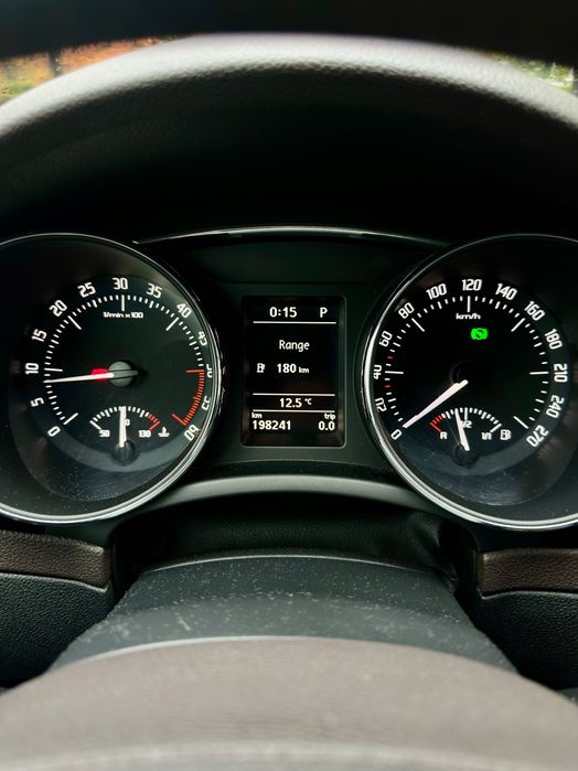 Skoda Superb 2/ 2.0D -170hp Laurin&Klement full optional