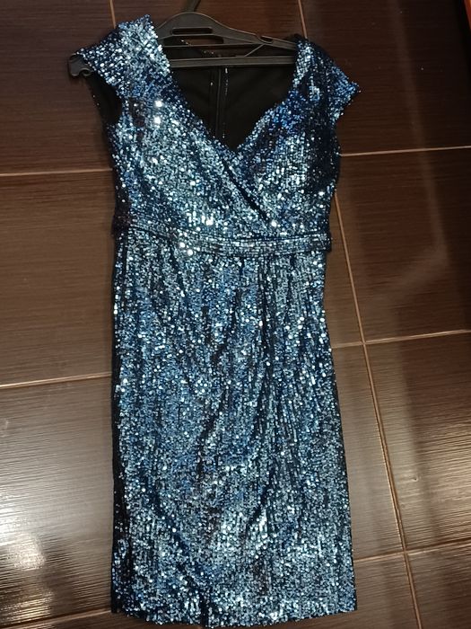 Vand rochie din paiete