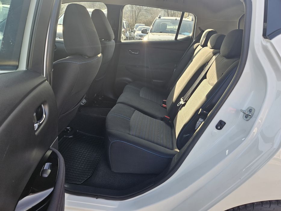 Nissan Leaf 2020 / 55950 km / 40kwh / full electric