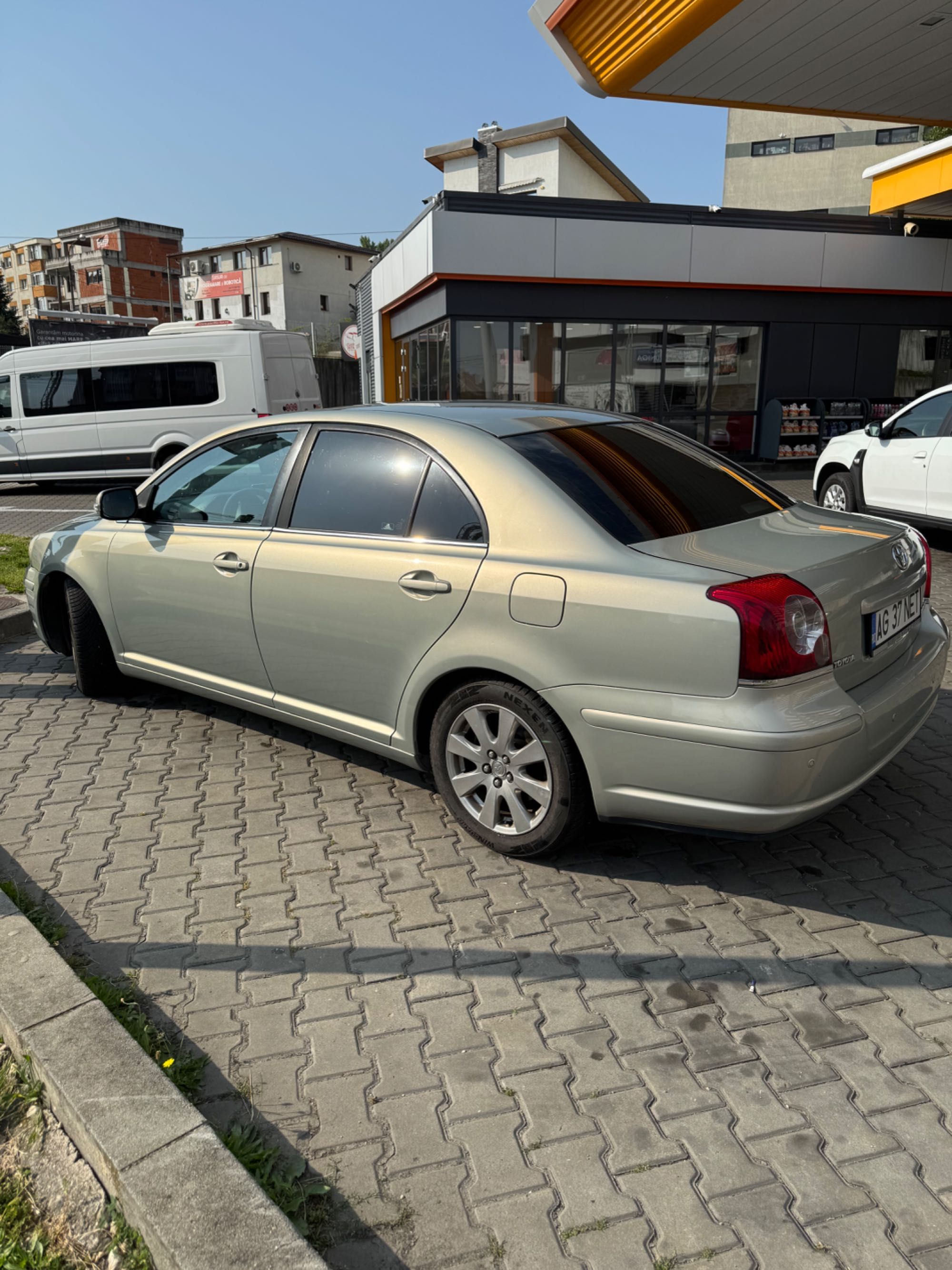 Toyota Avensis, cutie  automată