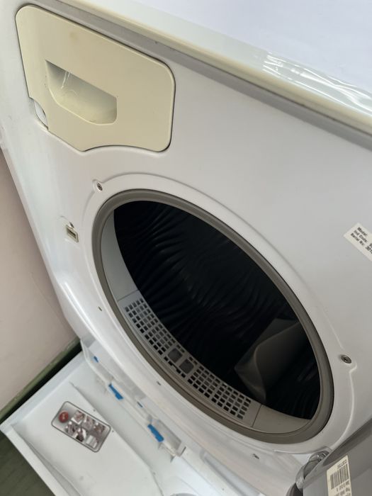 Сушилня за дрехи Hotpoint-Ariston Aqualtis AQC94F5T