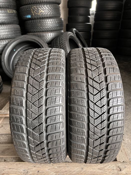 2 anvelope iarna ca NOI 205/40/17 , Pirelli , 7.5 mm