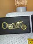 Deschizător de bere model motocicletă