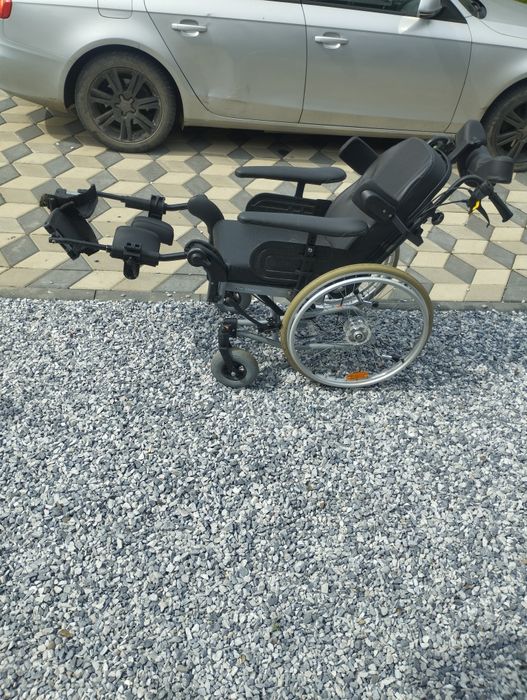 pat electri medical și carucior dezabilitati