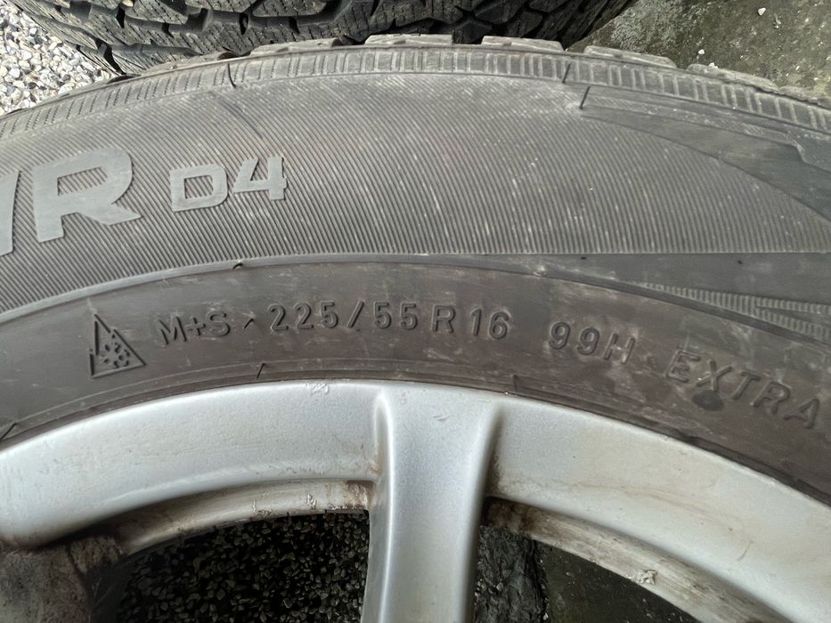 225/55/16 Ауди джанти със зимни гуми Нокиан