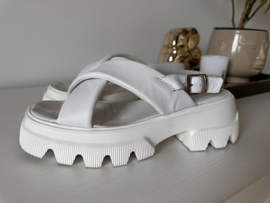 Дамски сандали от естествена кожа Kate Gray