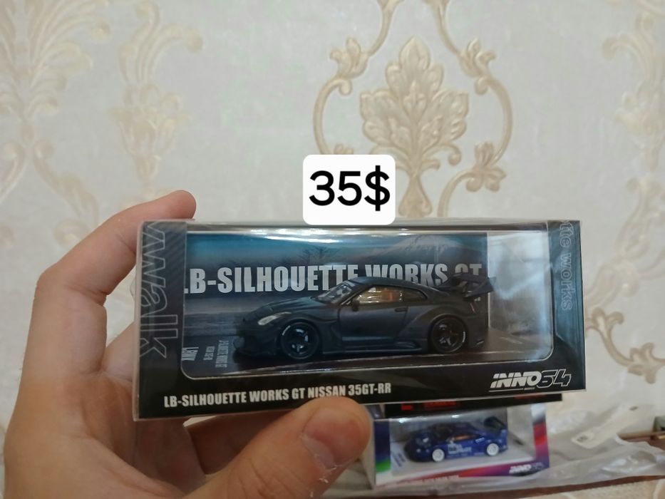 hot wheels mini gt