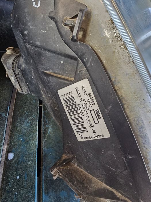 Far stanga renault kangoo 2005